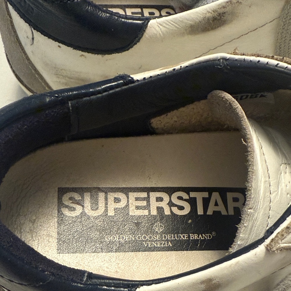 Golden Goose Men's Cream and Black Star Sneakers - Picture 2 of 4